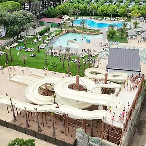 El Delfin - Castell-Platja d'Aro